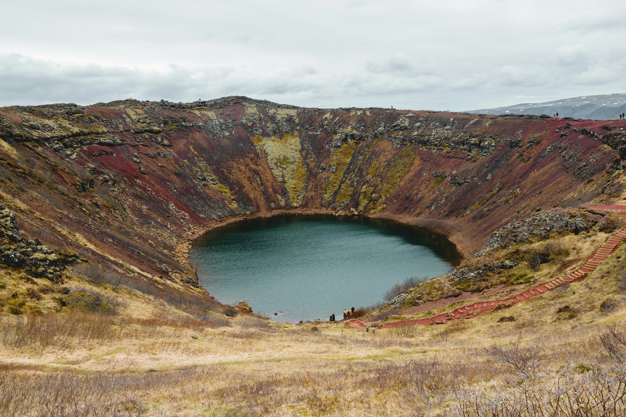 A lake inside the Kerið Volcanic Crater near Ölfusá overlook.