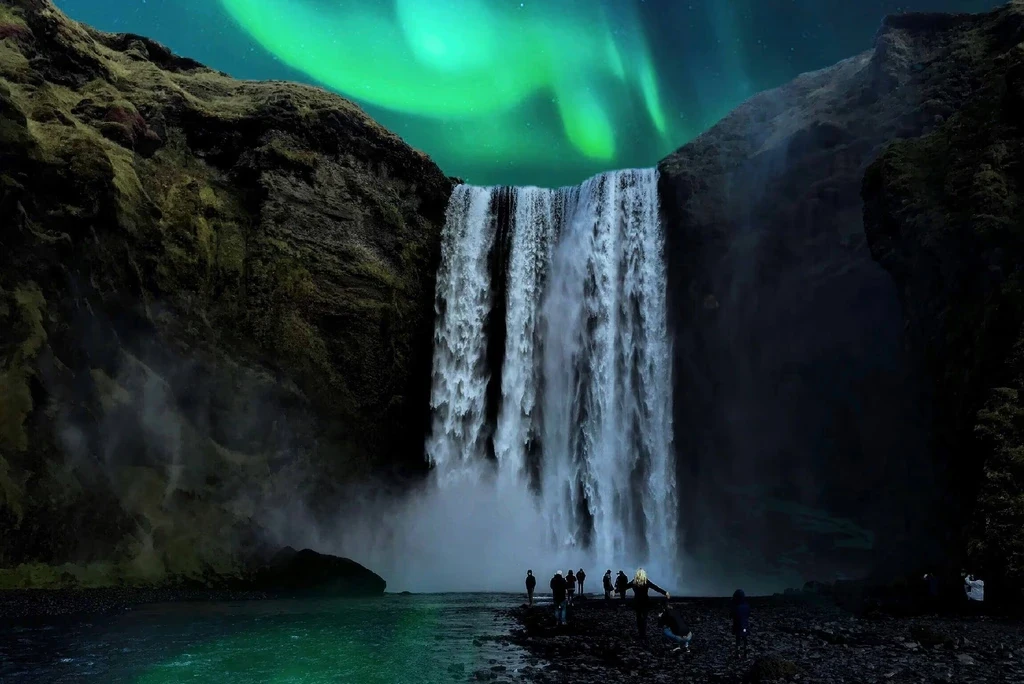 Northern Lights: How to see them during your stay in Iceland